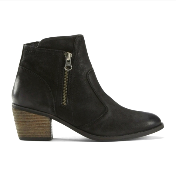 Earth Ralston Boot - Picture 2 of 8